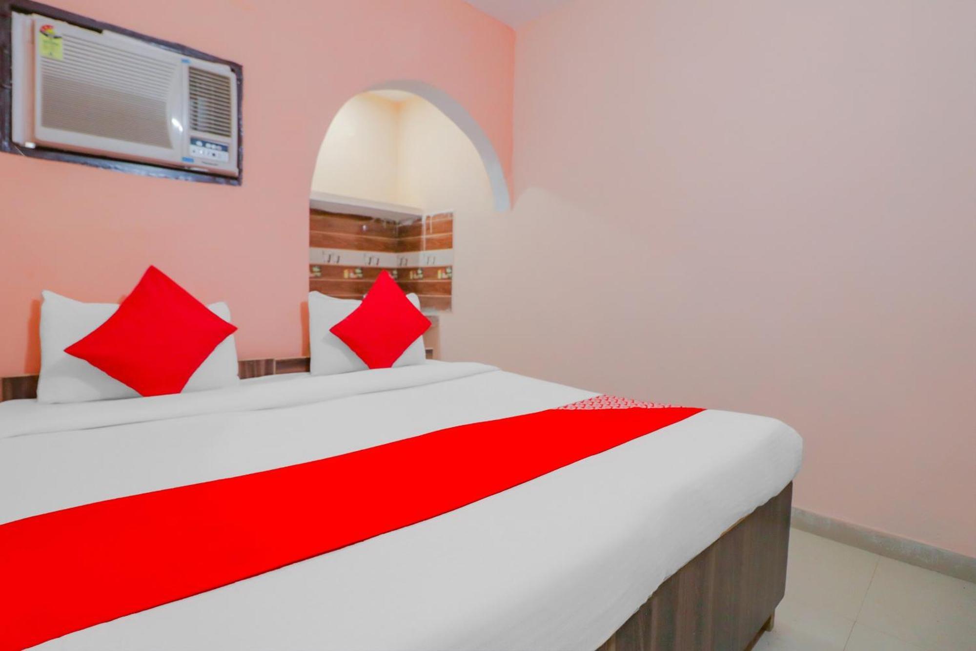 Hotel O Bhardwaj Guest House Garhi Harsaru Exteriér fotografie